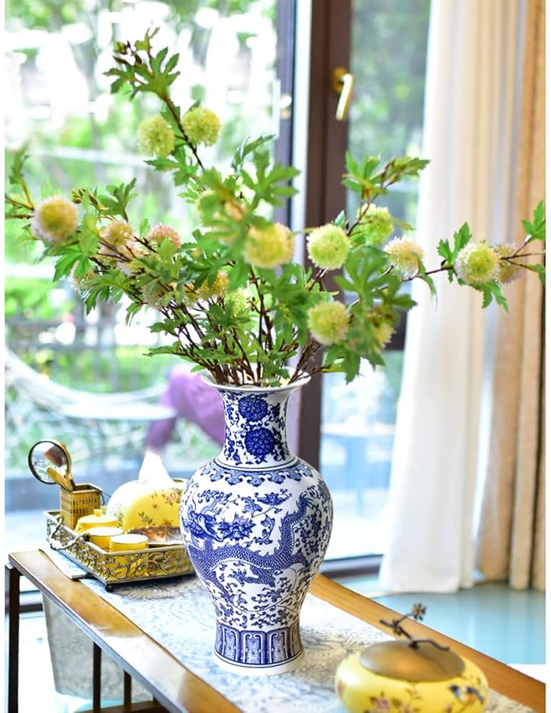 青白陶器ドラゴン模様花瓶 Ming Dynasty Yellow Glaze Blue White Porcelain Dragon Beast